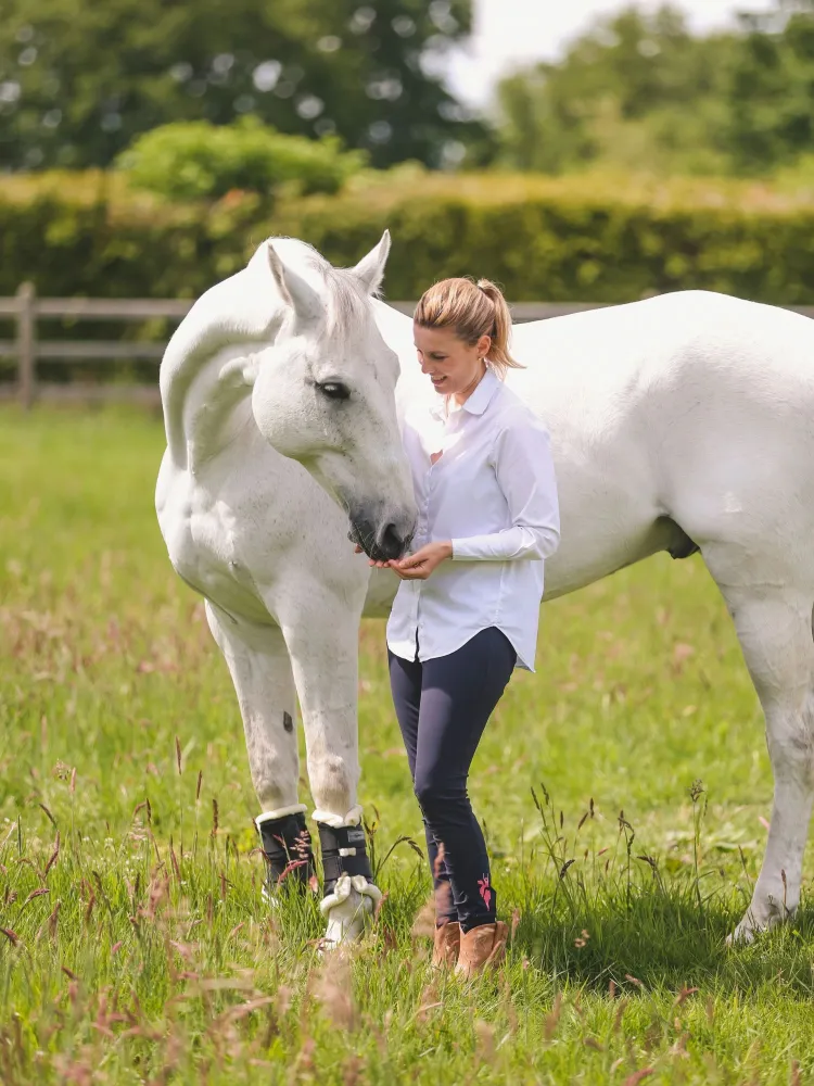 Ratsapüksid Janne x PinkRibbon Covalliero