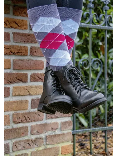 Poolsaapad London HKM