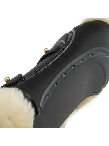 Kaitsmed Compete Faux Fur Kavalkade