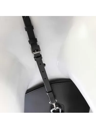 Rinnarihmaga martingal V-Shape Kavalkade